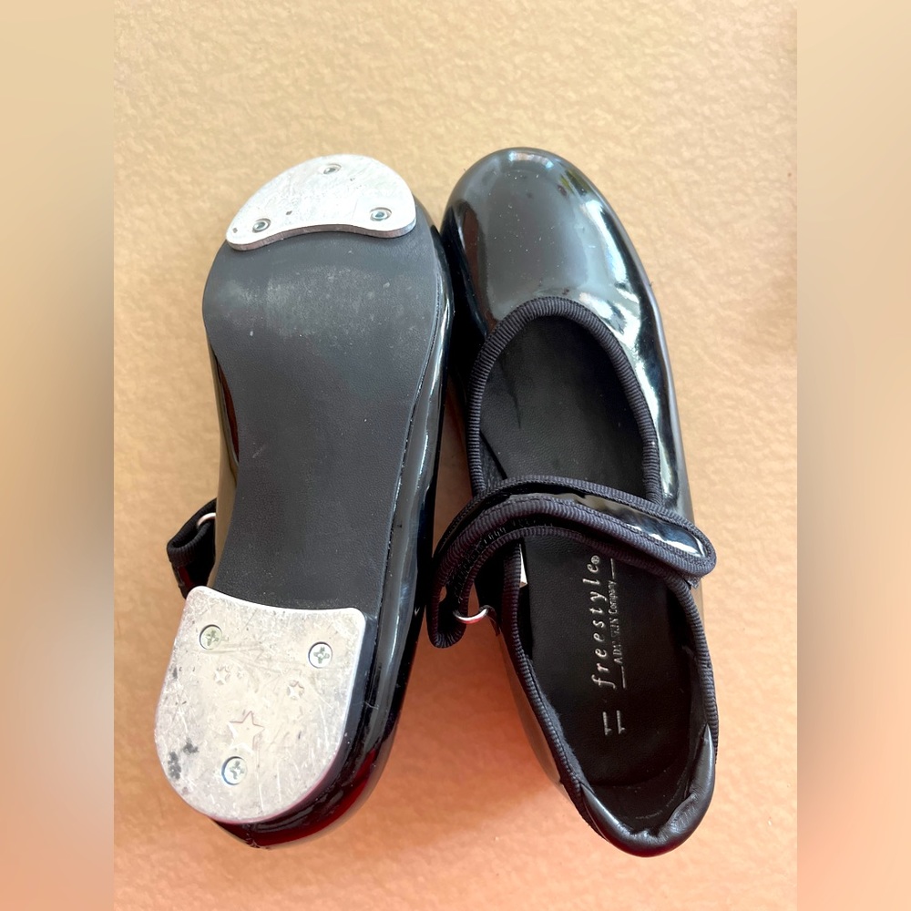 Freestyle girls tap shoes size 11
